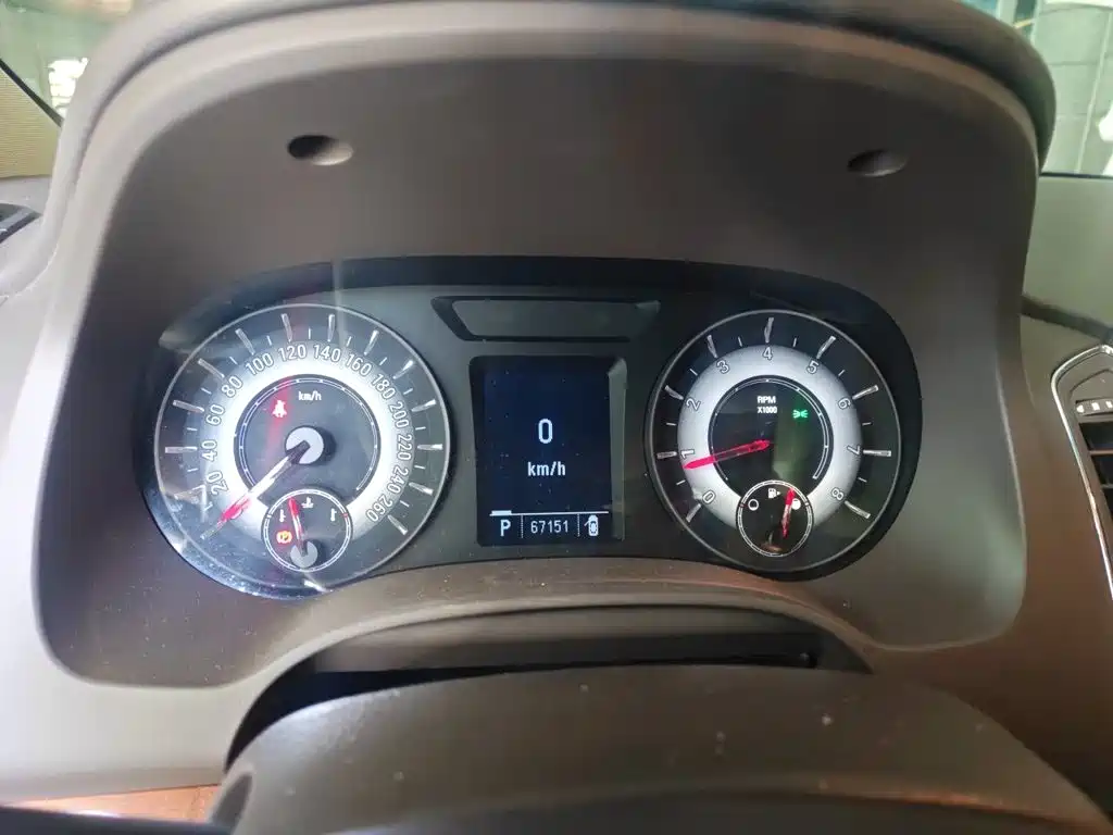 Фото 4 - Roewe 950