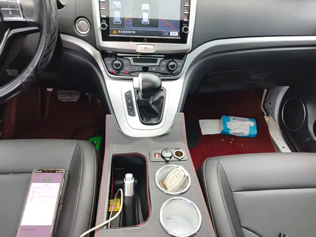 Фото 14 - Haval M6