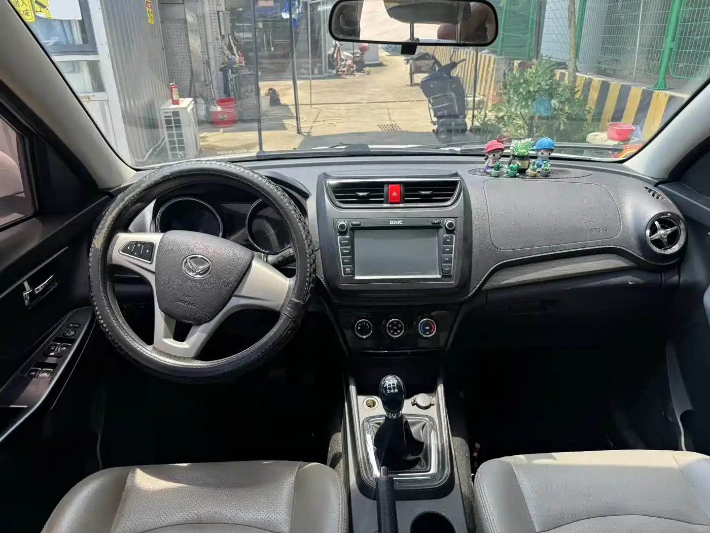 BAIC Huansu S3 2018 2017 1.5L Manual Luxury