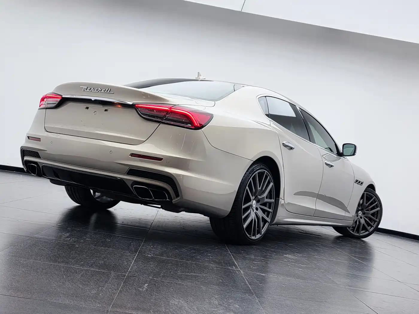 Maserati Quattroporte 2013 3.8T Standard фото 9