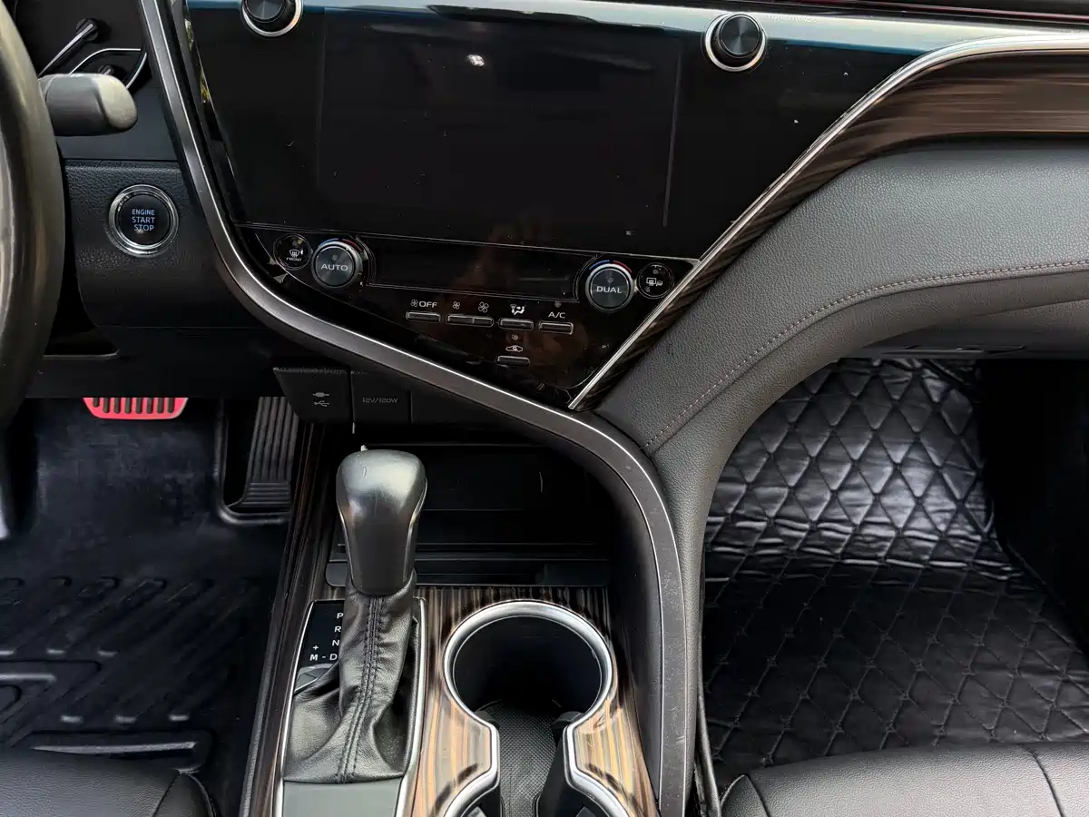 Toyota Camry 2019 2.0G Luxury (China V) фото 12