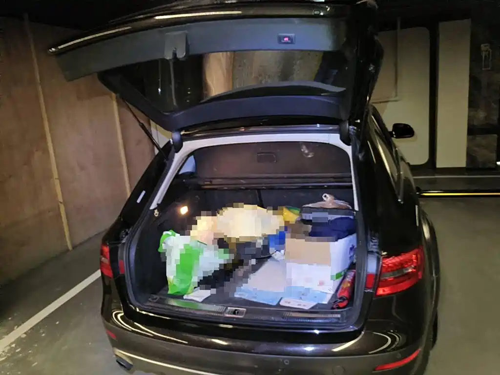 Photo 5 - Audi A4 (Import)