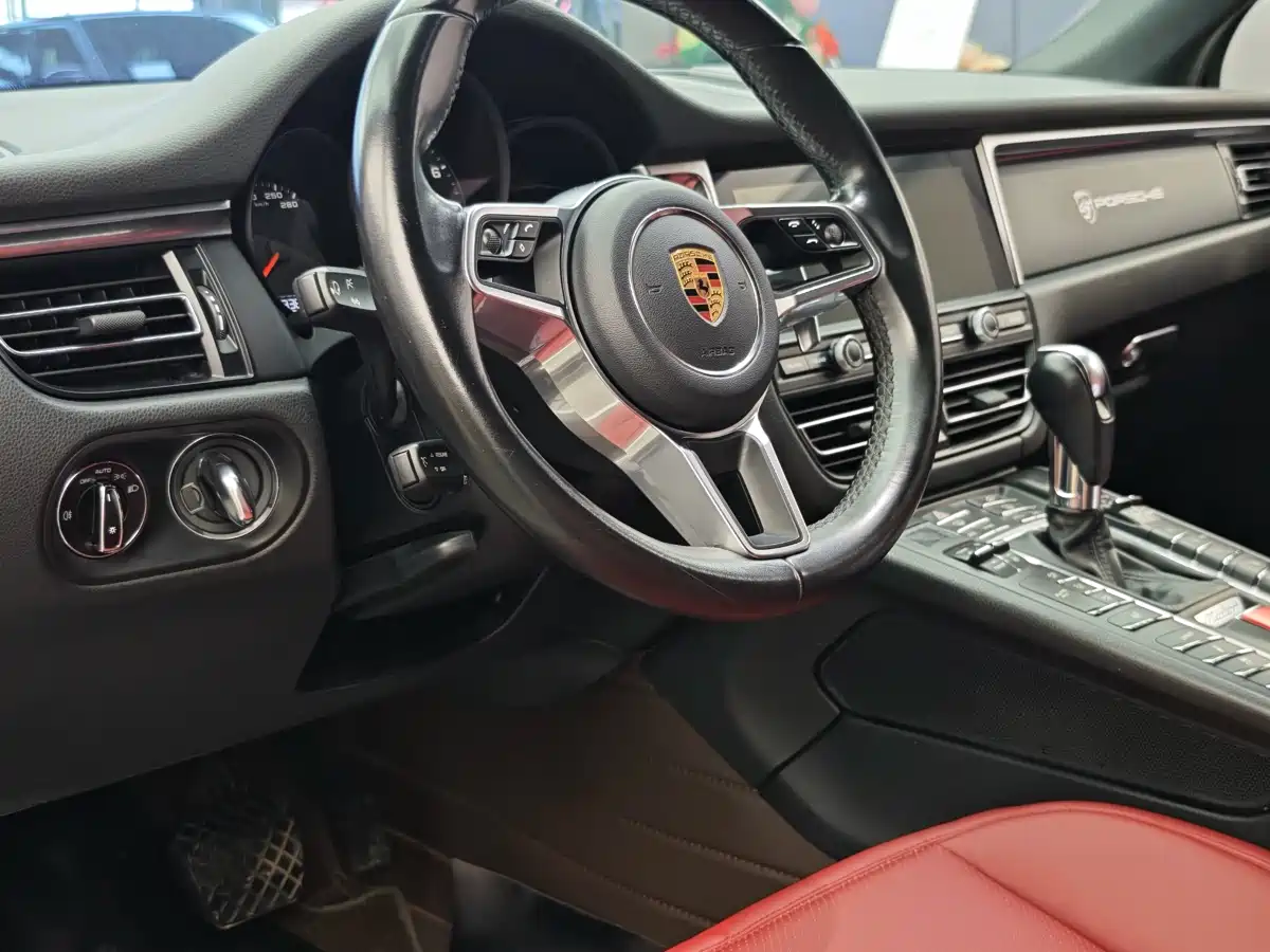 Porsche Macan 2020 Macan 2.0T фото 4