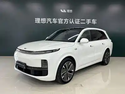 Li Auto L8