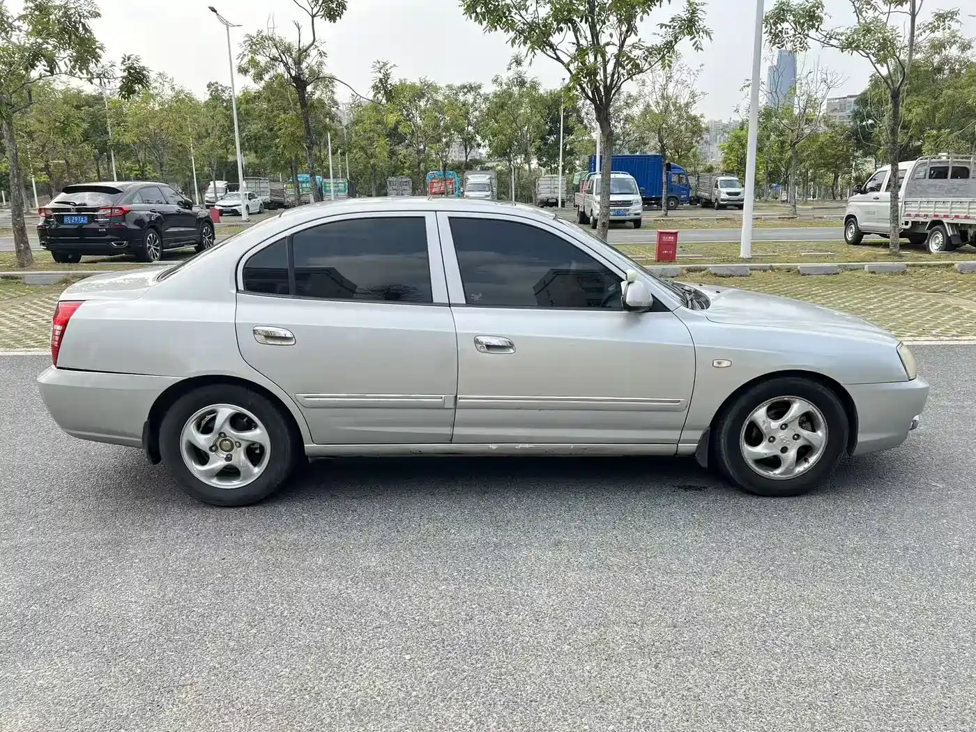 Hyundai Elantra 2005 Model 1.6L Automatic Luxury фото 5