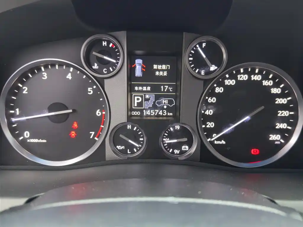 Lexus LX фото 13