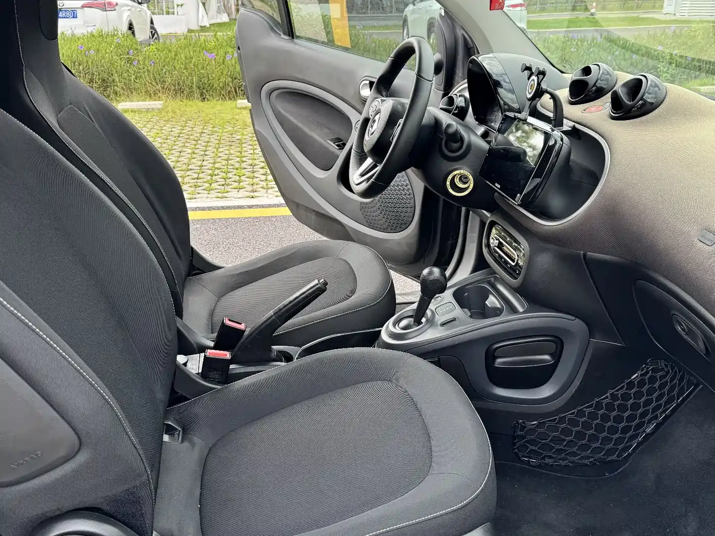smart fortwo 2018 2018 1.0L 52kW Hardtop Passion Edition China V