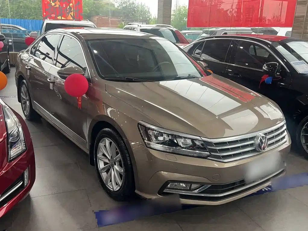 Volkswagen Passat 2016 330TSI DSG Executive Edition фото 4