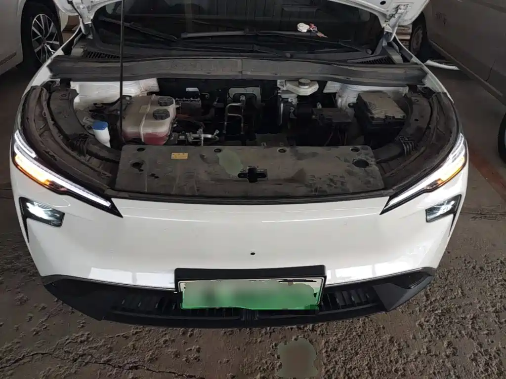 Фото 20 - Besturn Yueyi 03