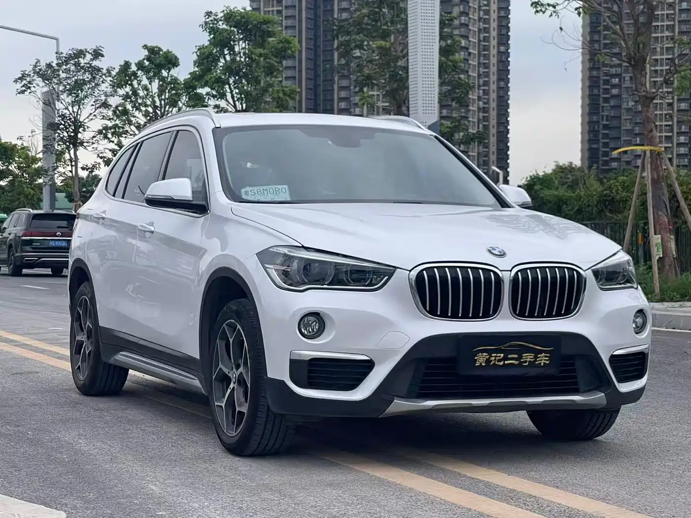 BMW X1 2019 sDrive18Li Premium Model фото 3