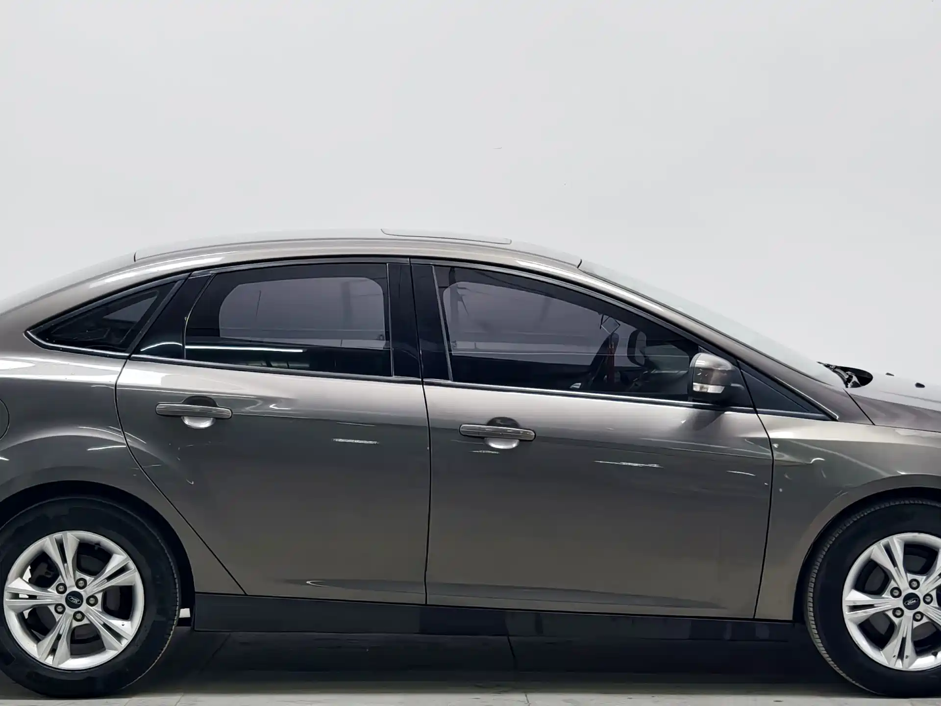 Фото 8 - Ford Focus