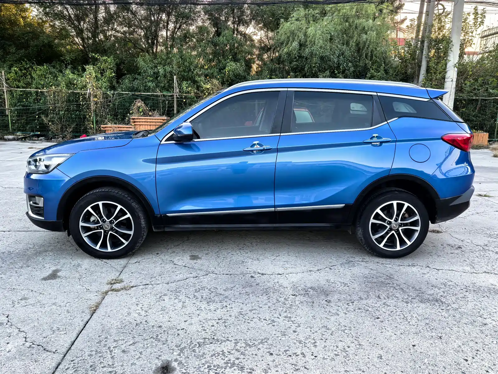 Photo 4 - Hanteng Auto Hanteng X5