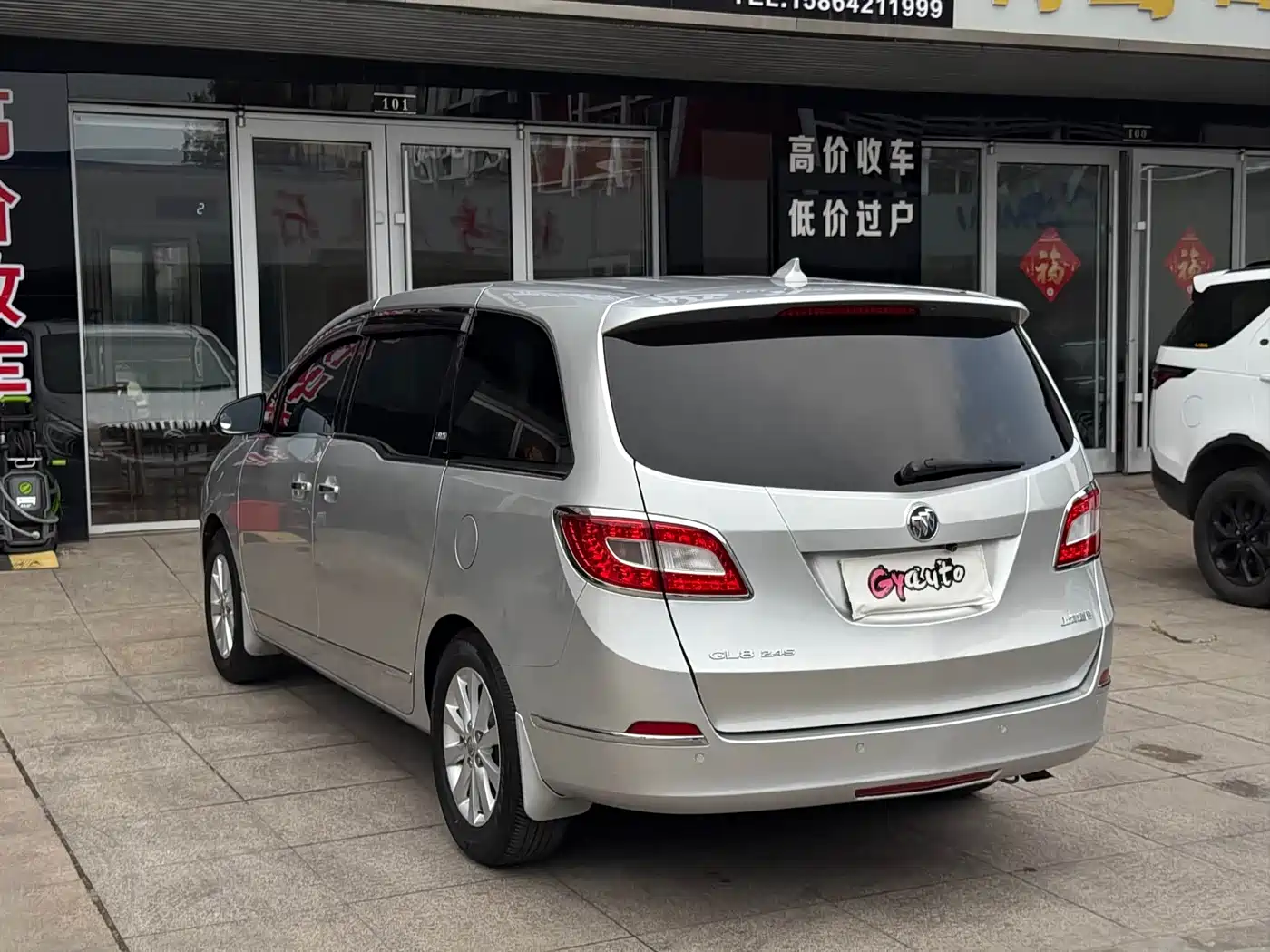 Buick GL8 2013 2.4L LT Luxury Business Executive Edition фото 6