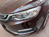 Фото 24 - Geely Vision