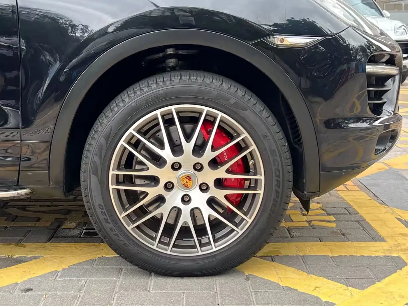 Porsche Cayenne 2011 Cayenne Turbo 4.8T фото 28