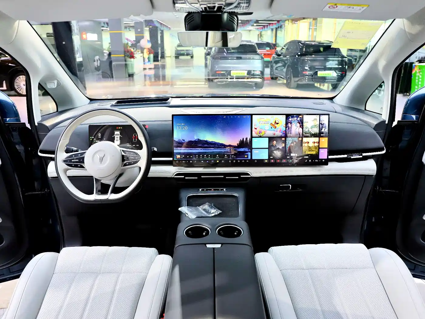 Voyah Auto Voyah Dreamer 2025 PHEV AWD Flagship Kunpeng Edition фото 21