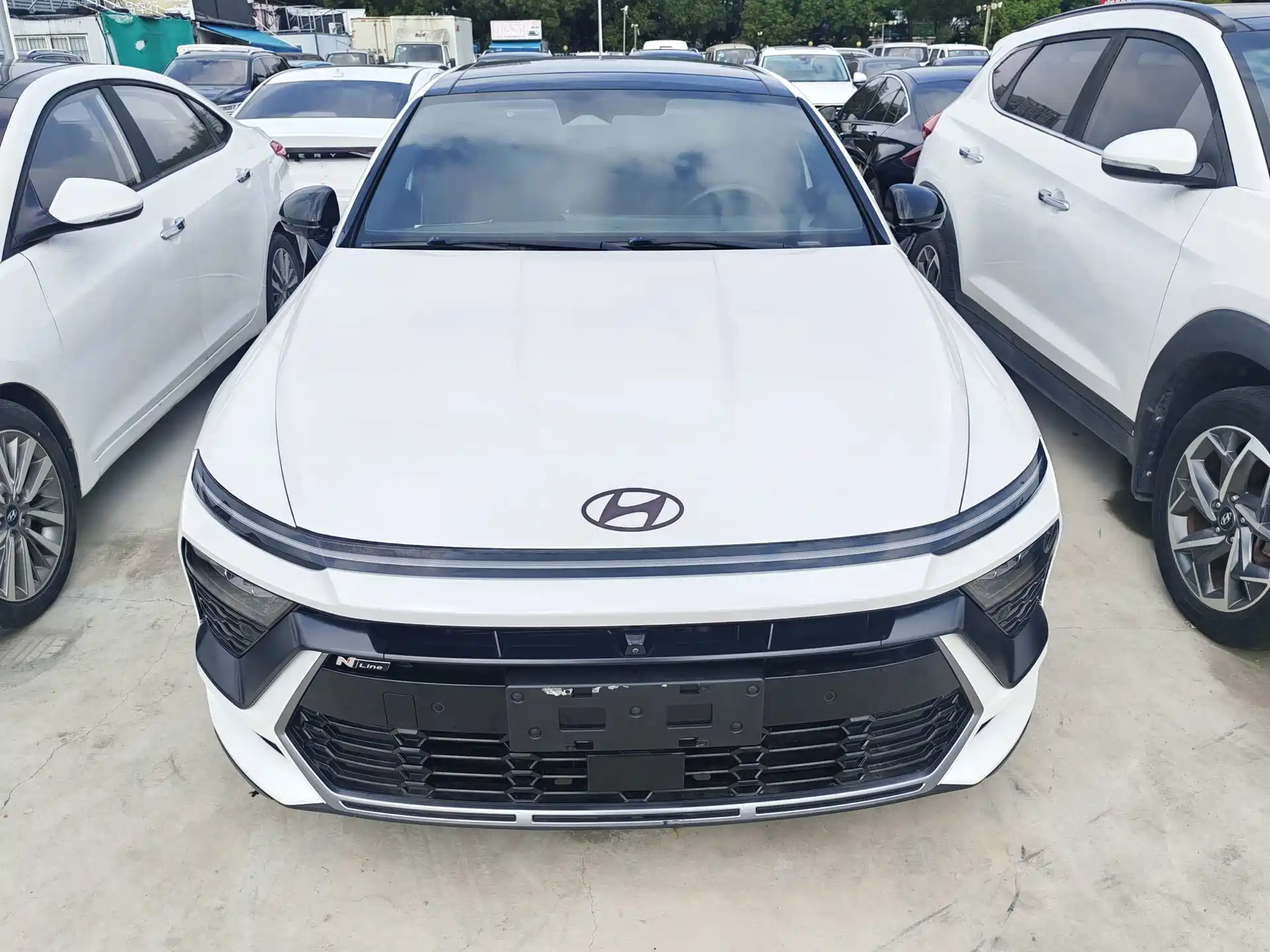 صورة 2 - Hyundai Sonata