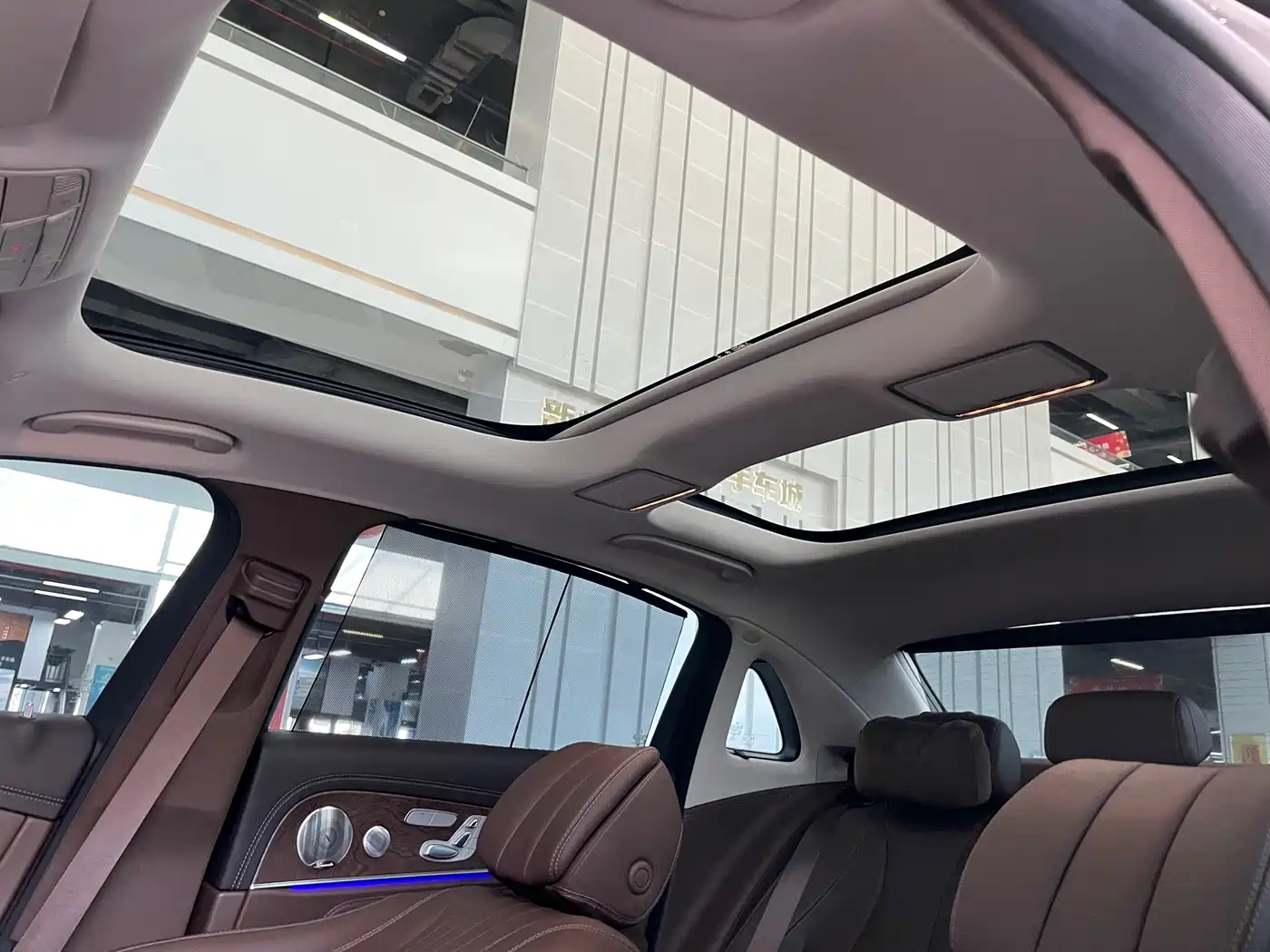 Mercedes-Benz E-Class 2021 E 300 L Luxury фото 31