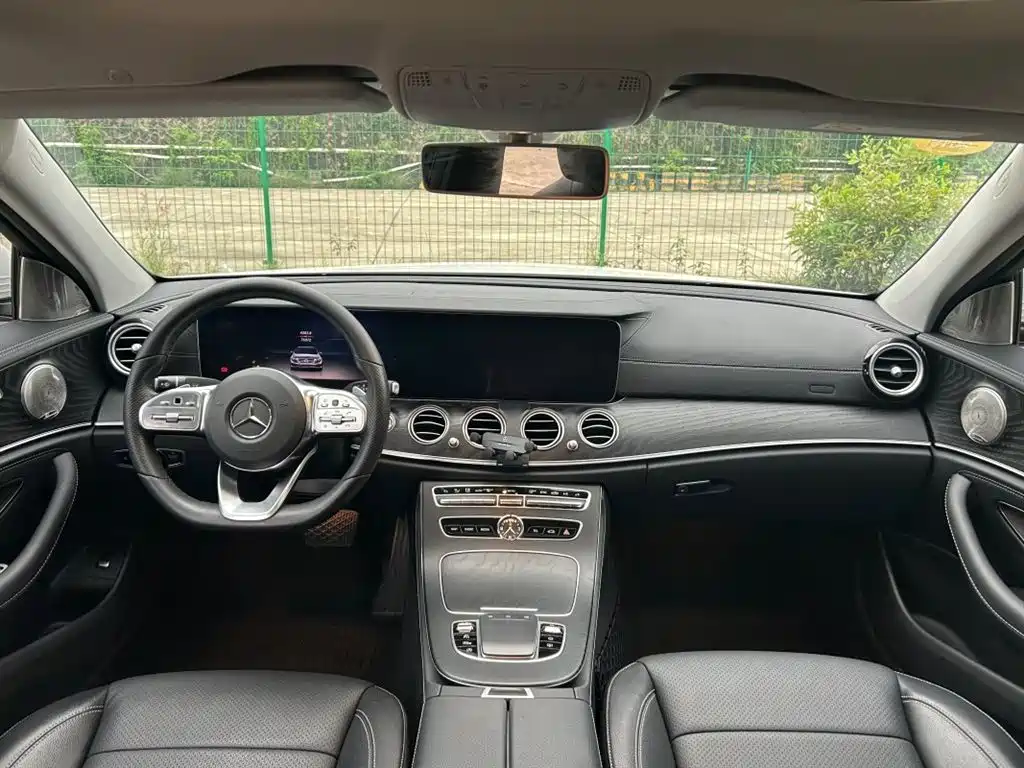 Mercedes-Benz E-Class 2019 E 300 L Sport Luxury фото 9