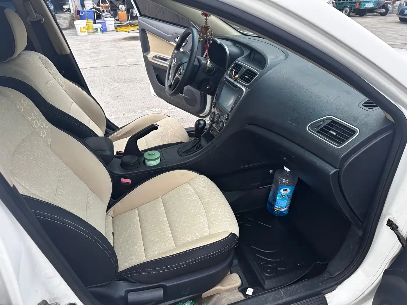 Haima Familia 2014 2014 M5 1.6L Automatic Elite