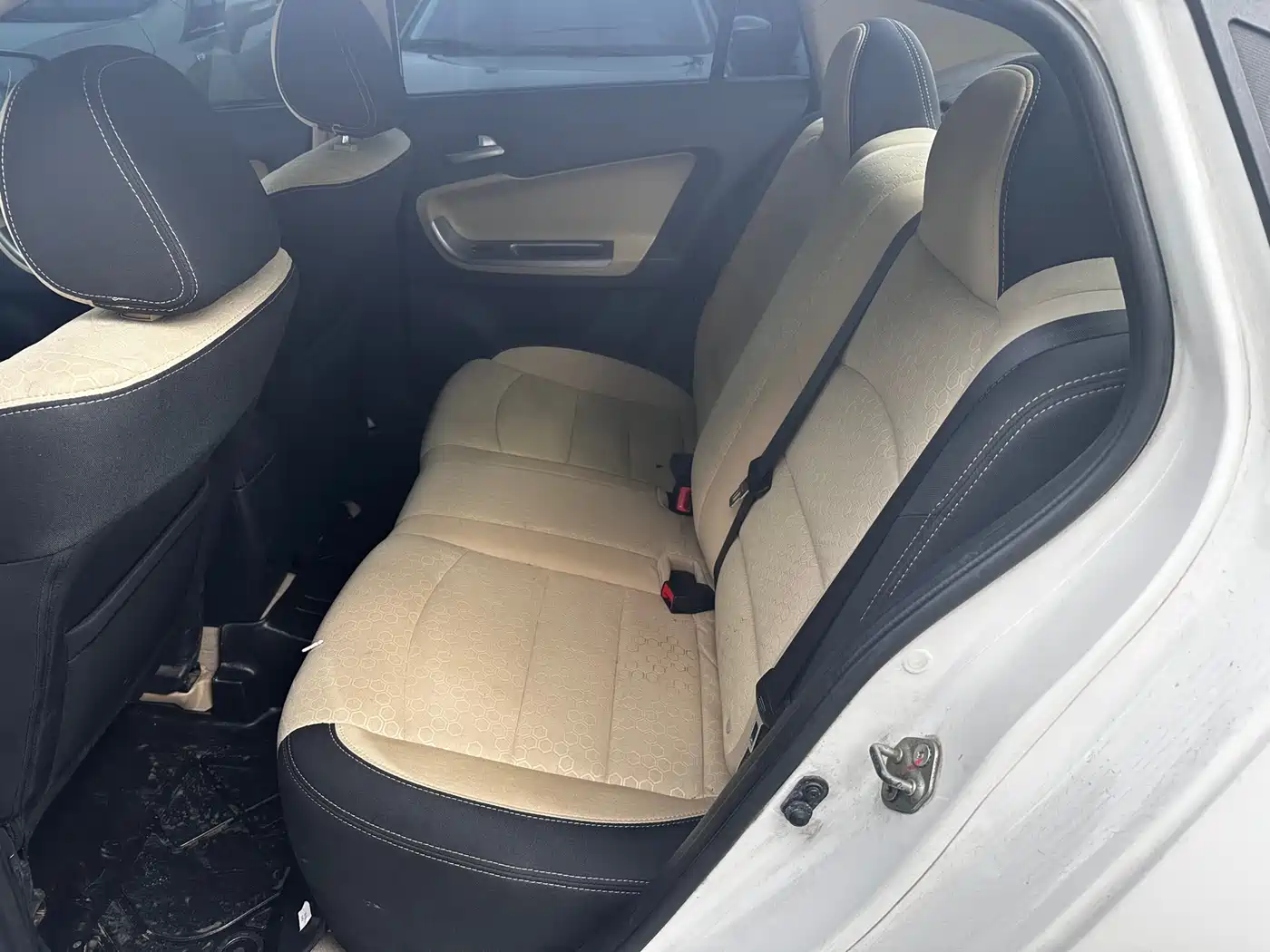 Haima Familia 2014 2014 M5 1.6L Automatic Elite