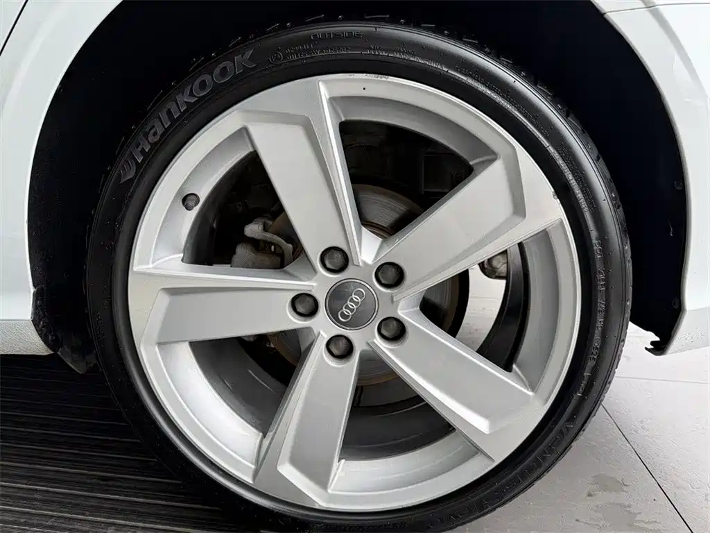 Фото 13 - Audi A3