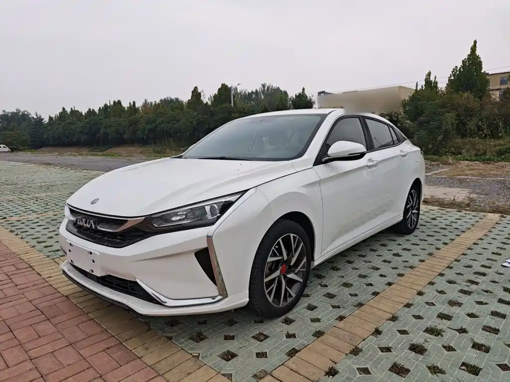Photo 1 - Dongfeng Aeolus Yixuan