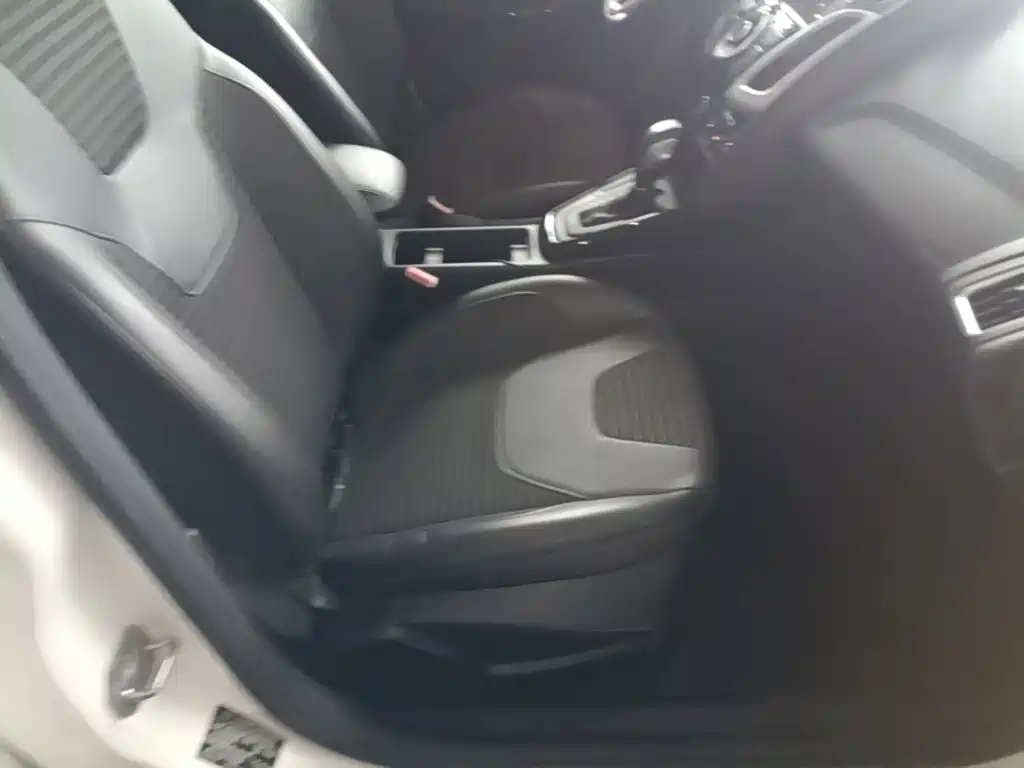 Фото 25 - Ford Focus