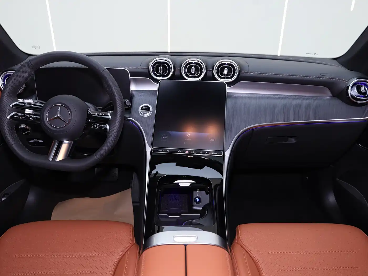 Mercedes-Benz GLC 2025 Facelift GLC 260 L 4MATIC Luxury фото 28