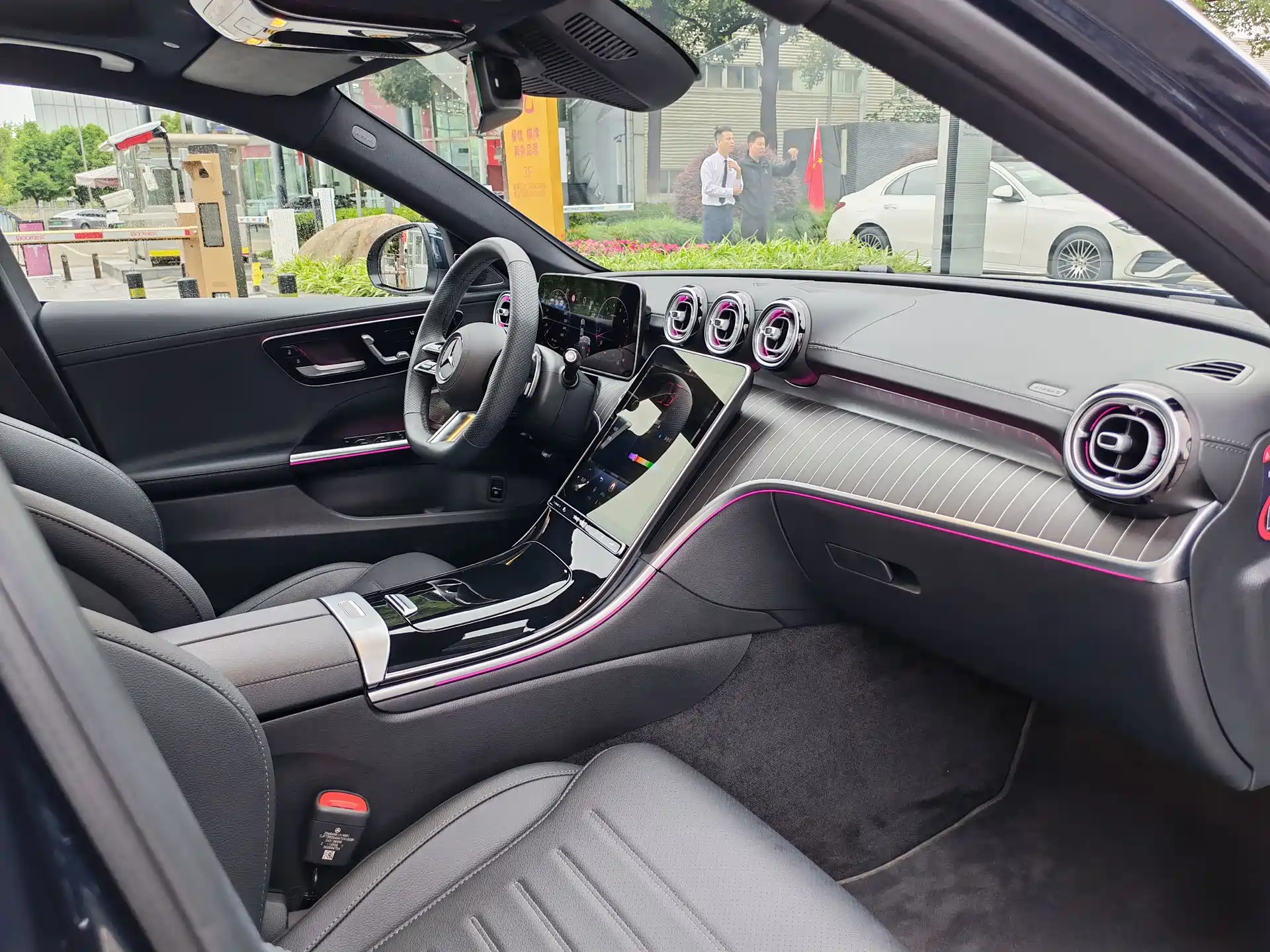 Фото 30 - Mercedes-Benz C-Class