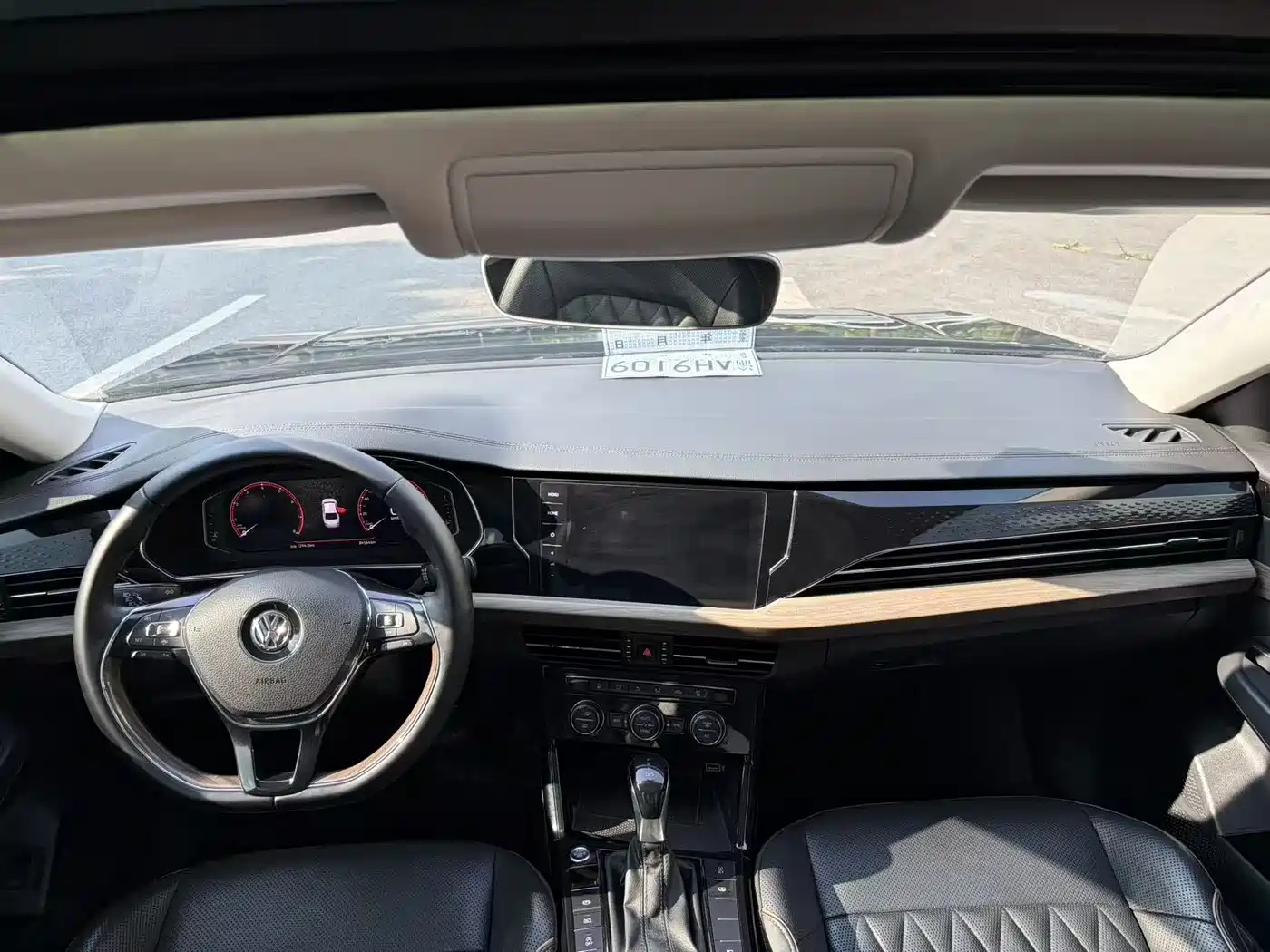 Volkswagen Passat 2019 330TSI Premium Edition China V фото 7