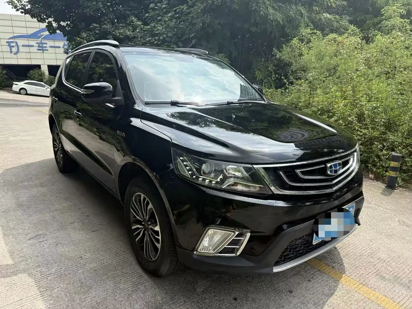Geely Emgrand X6 2017 2016 1.3T CVT Luxury