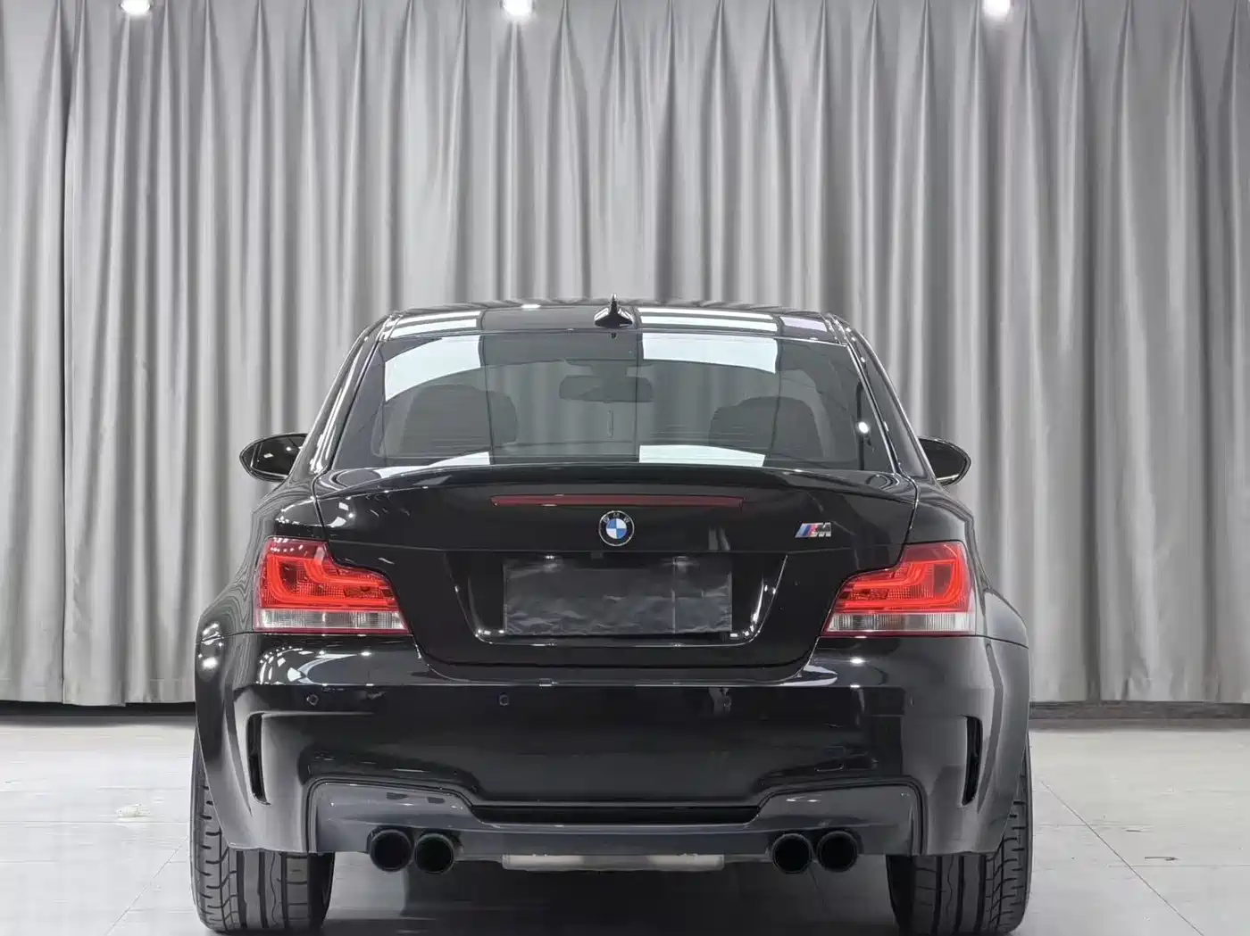 BMW 1 Series M 2011 1M Coupe фото 5