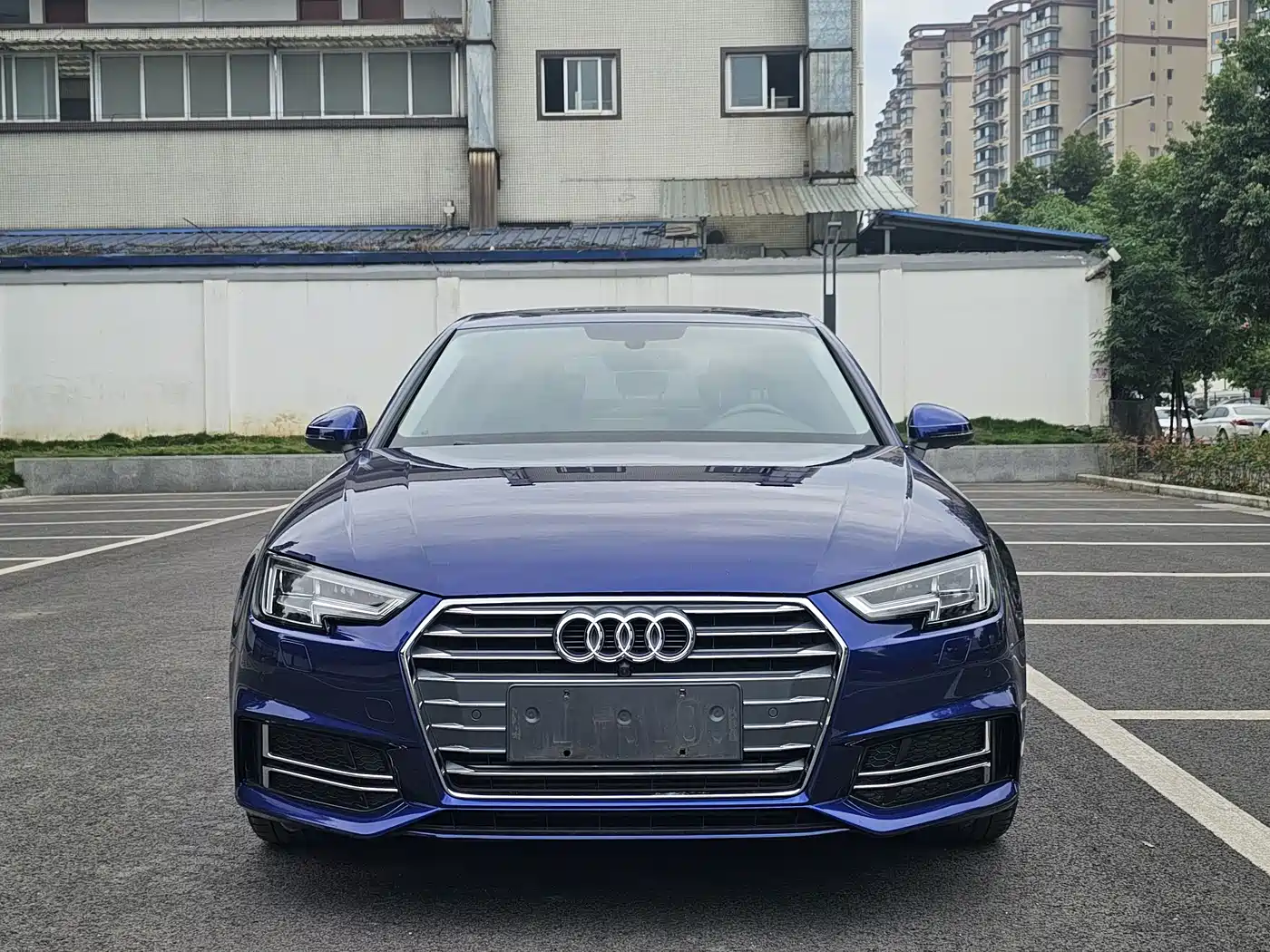 Audi A4L 2018 30th Anniversary 40 TFSI Fashion