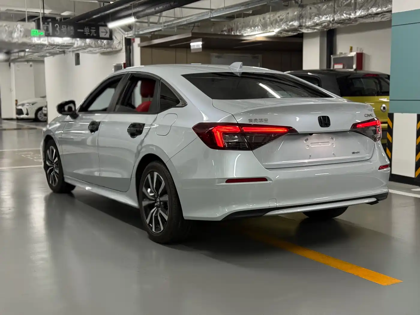 Honda Civic 2025 2.0L e:HEV Hybrid Plus фото 5