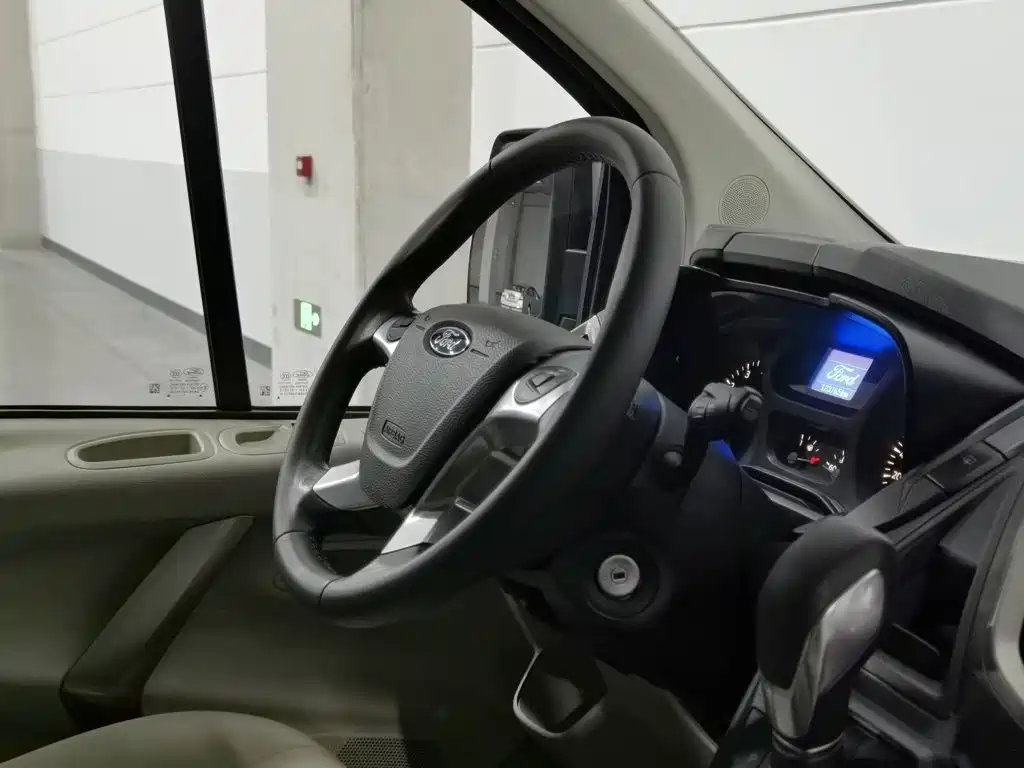 Ford Tourneo 2017 2017 2.0T Automatic Elite Edition
