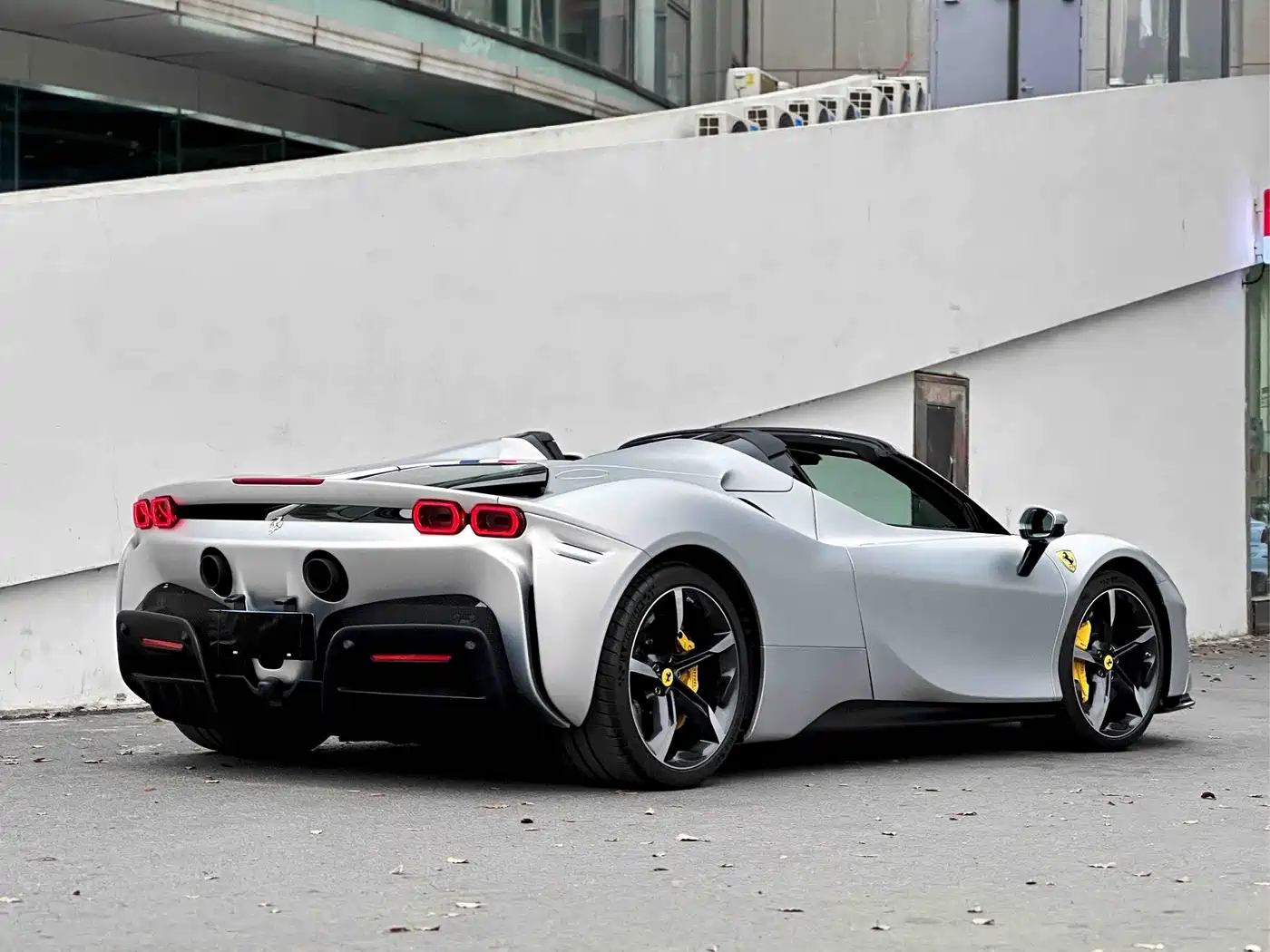 Ferrari SF90 2024 2021 3.9T V8 Spider