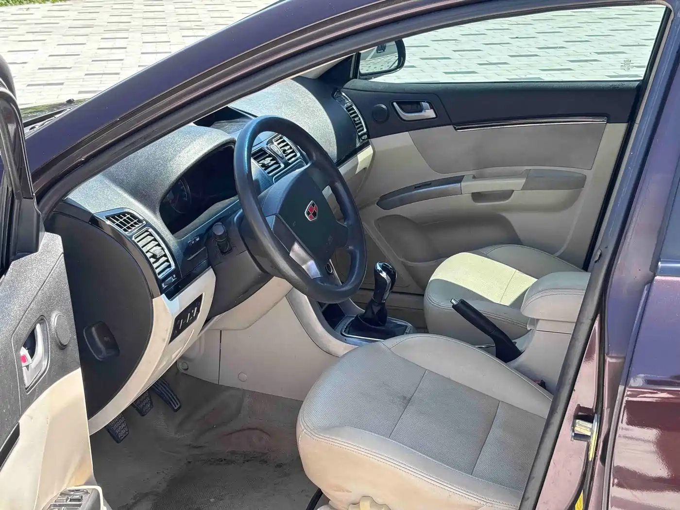 Geely Classic Emgrand 2013 2013 Sedan 1.5L MT Elite