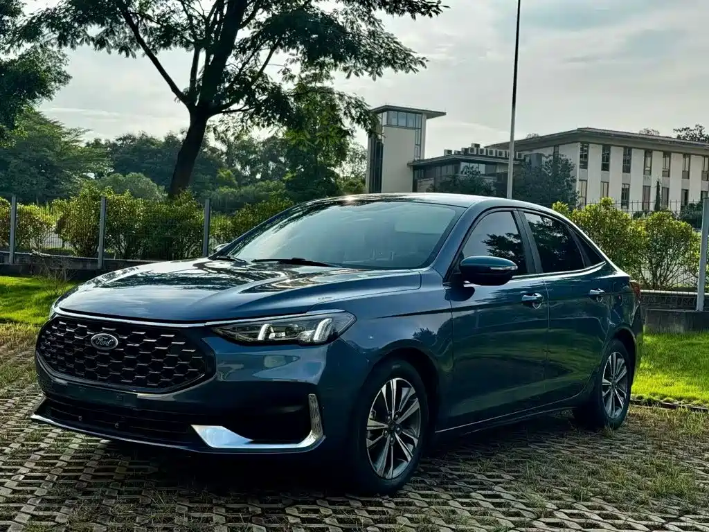 Ford Escort 2022 2021 1.5L Automatic Diamond Edition