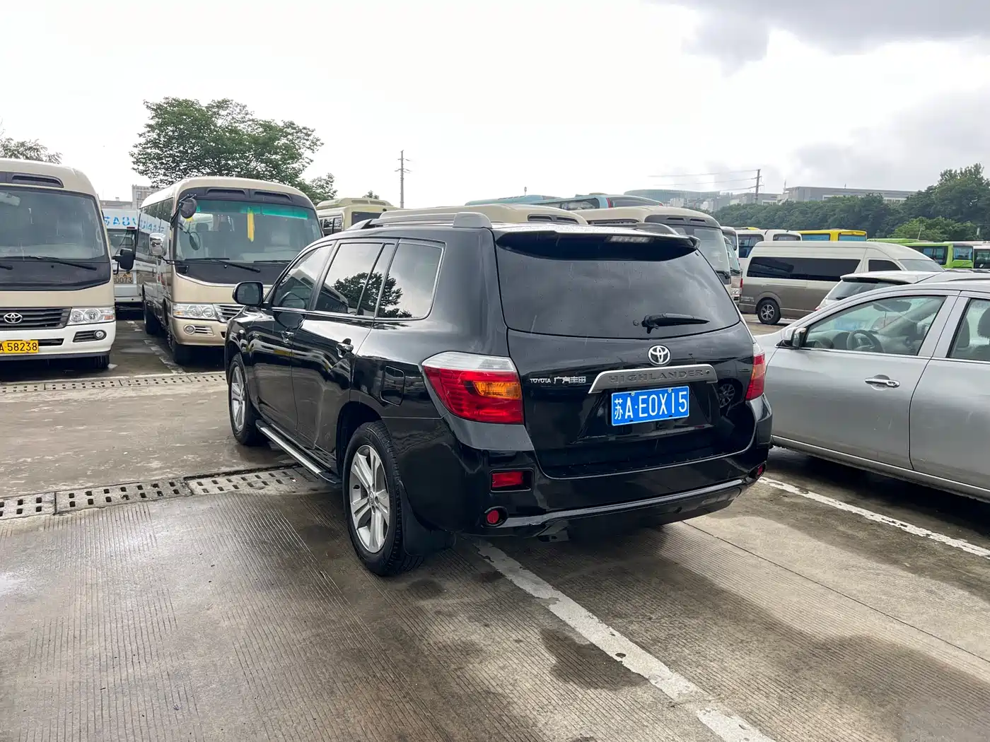 Toyota Highlander 2012 2.7L 2WD 7-Seater Luxury Edition фото 23