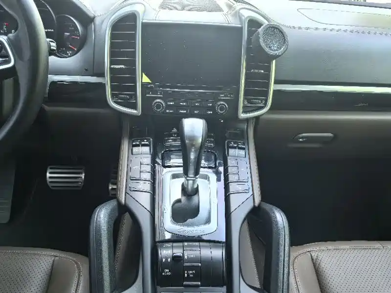 Porsche Cayenne 2016 Cayenne 3.0T фото 14