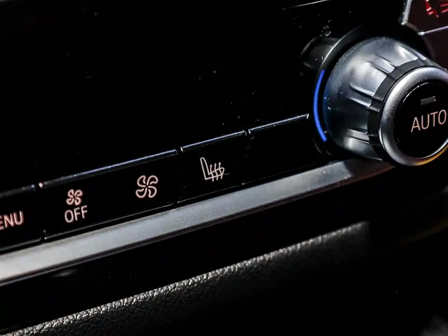 BMW 5 Series 2022 Model Second Facelift 530Li Leading M Sport Package фото 20