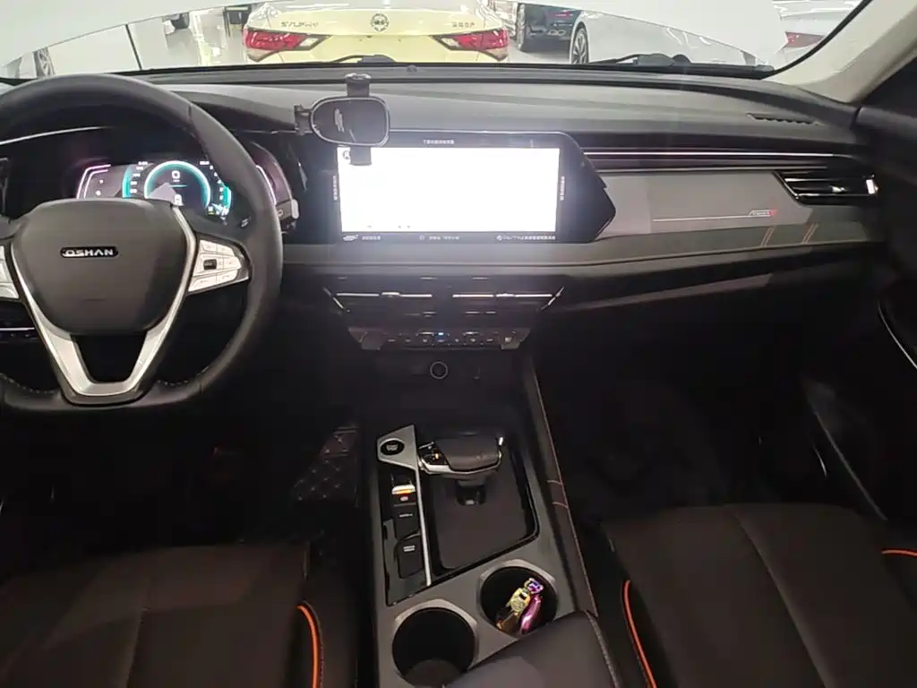 Changan Oshan X7 PLUS 2022 2022 Model Year 1.5T Blue Whale Edition Auto Premium 7-Seater