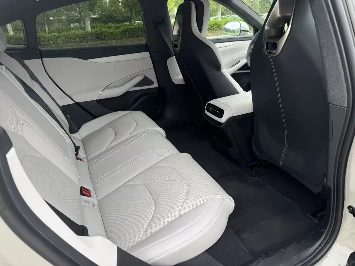 Xiaomi Auto Xiaomi SU7 2024 RWD Standard Founder's Edition фото 15