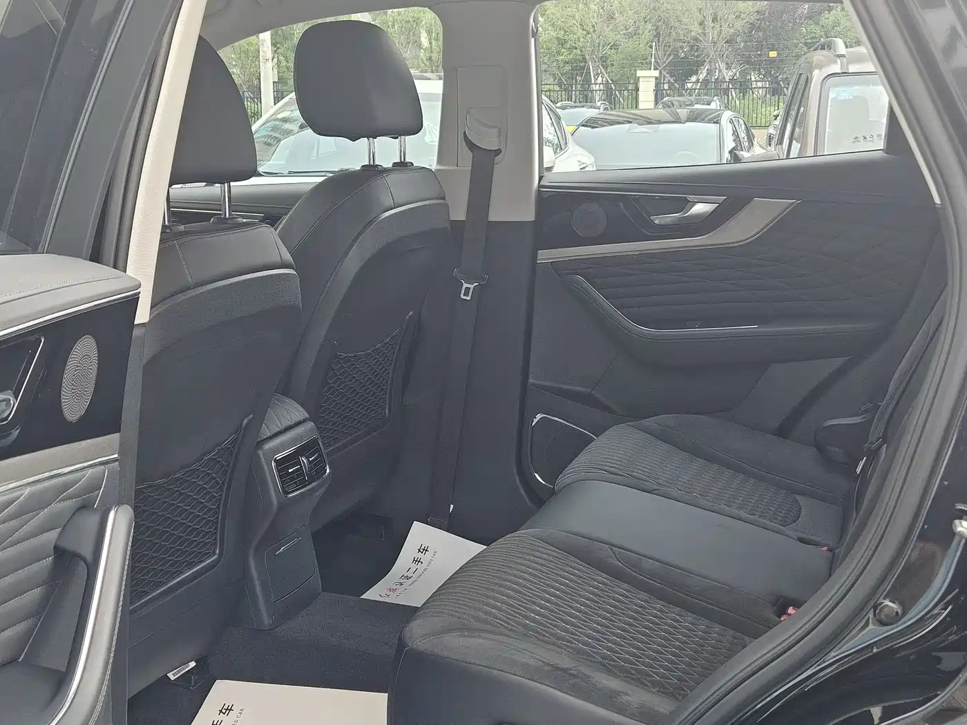 Hongqi HS5 2022 2.0T Smart Connect Joy Edition фото 8