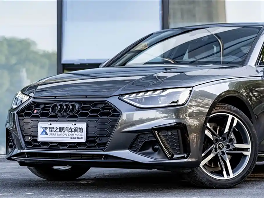 Audi A4L 2022 40 TFSI Luxury Dynamic фото 2