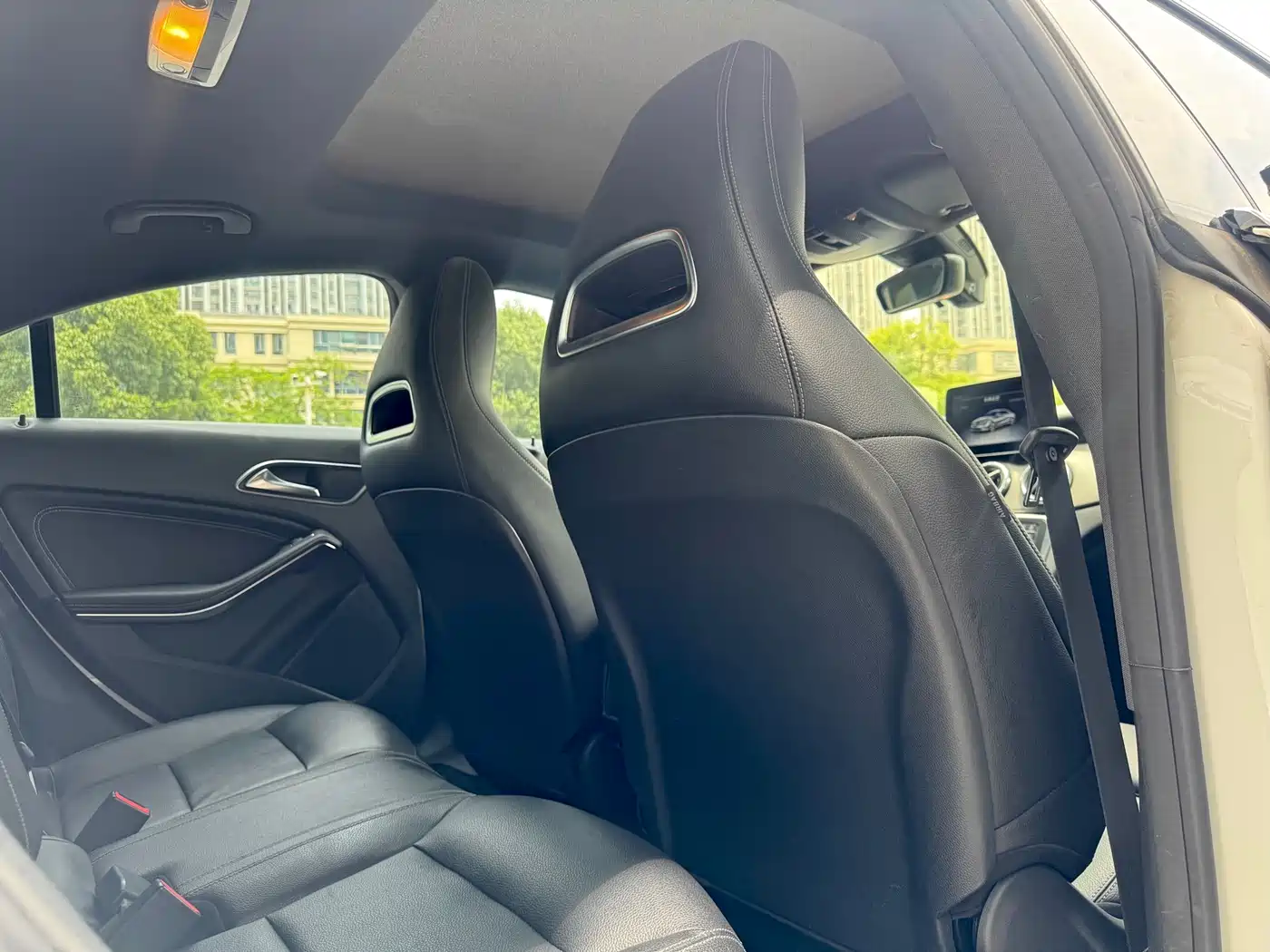 Mercedes-Benz CLA (Import) 2018 CLA 200 Fashion Edition фото 11