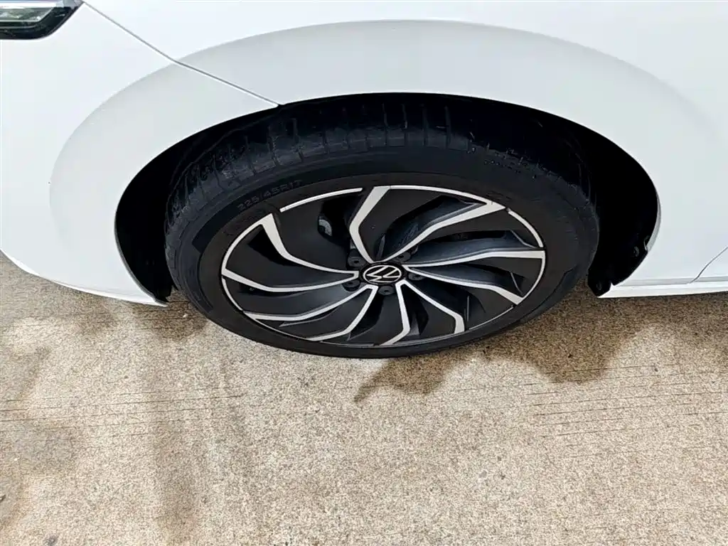 Volkswagen Golf 2021 280TSI DSG Pro фото 23