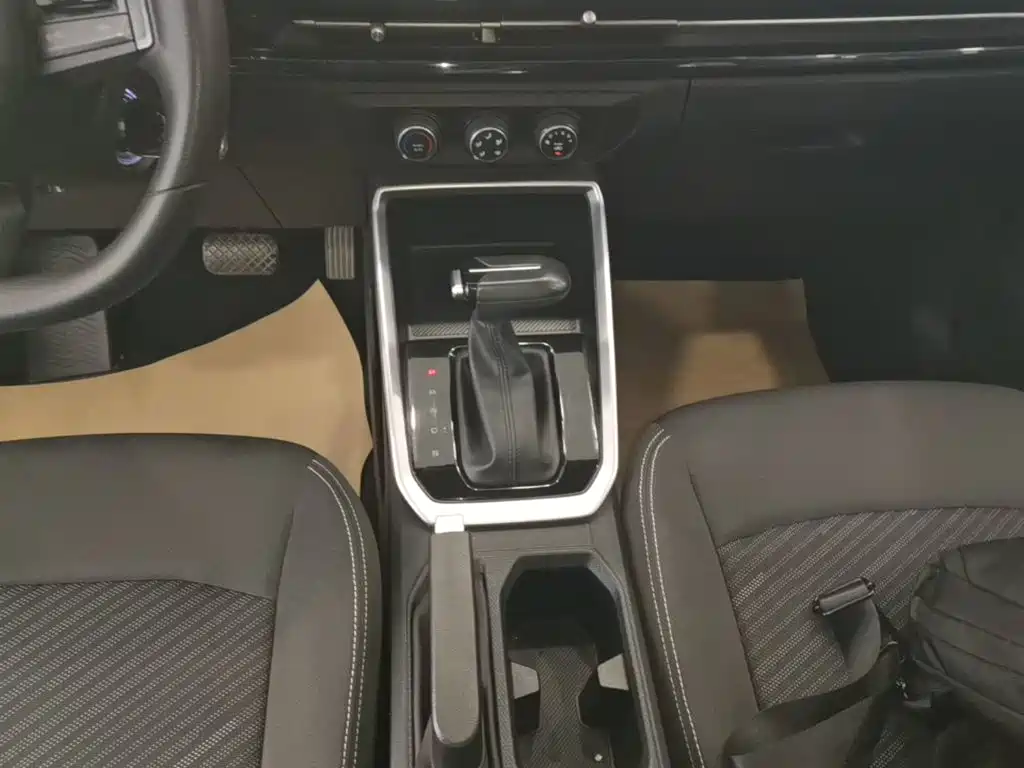 Wuling Motors Wuling Xingchi 2024 2023 1.5L CVT Refreshing Edition