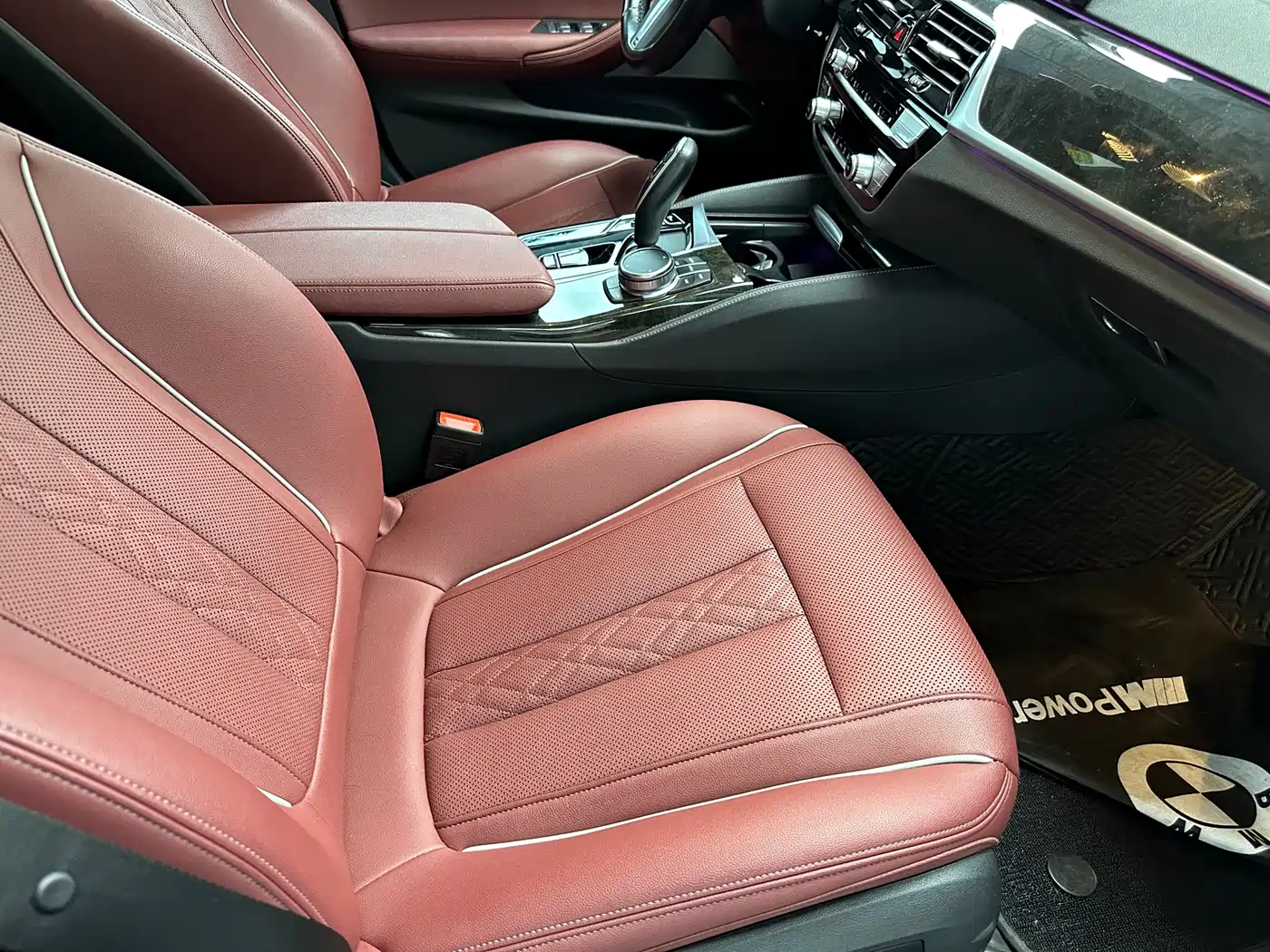 BMW 5 Series 2022 525Li M Sport Package фото 17